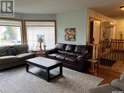 1311 Heidgerken Crescent, Humboldt, SK - Indoor Photo Showing Living Room