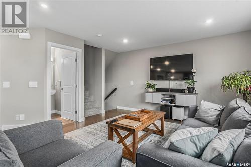 251 Eaton Crescent, Saskatoon, SK - Indoor Photo Showing Living Room