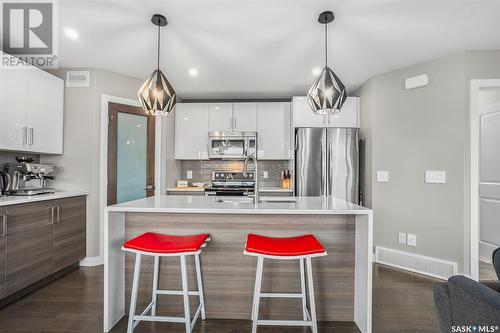 251 Eaton Crescent, Saskatoon, SK - Indoor Photo Showing Kitchen