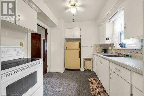 5 Sherring Street S, Haldimand County, ON - Indoor Photo Showing Kitchen