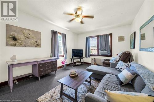 5 Sherring Street S, Haldimand County, ON - Indoor Photo Showing Living Room