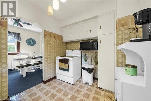 5 Sherring Street S, Haldimand County, ON - Indoor Photo Showing Kitchen