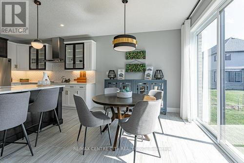 1255 Emma Chase Drive, London, ON - Indoor Photo Showing Dining Room