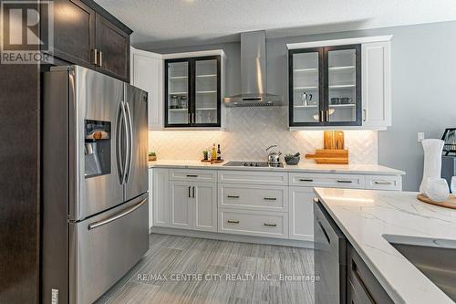 1255 Emma Chase Drive, London, ON - Indoor Photo Showing Kitchen