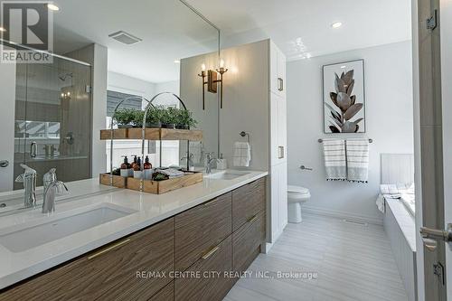 1255 Emma Chase Drive, London, ON - Indoor Photo Showing Bathroom