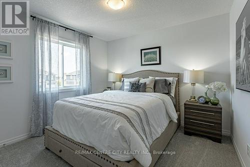 1255 Emma Chase Drive, London, ON - Indoor Photo Showing Bedroom