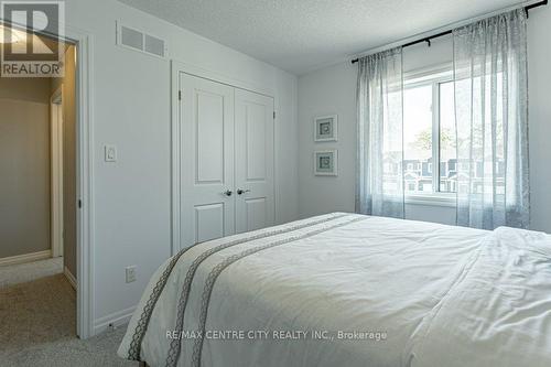 1255 Emma Chase Drive, London, ON - Indoor Photo Showing Bedroom