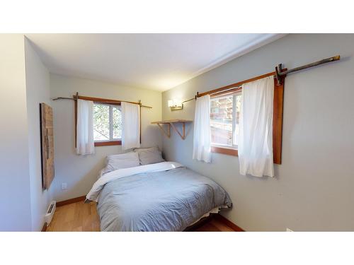 1430 Summer Road, Kimberley, BC - Indoor Photo Showing Bedroom