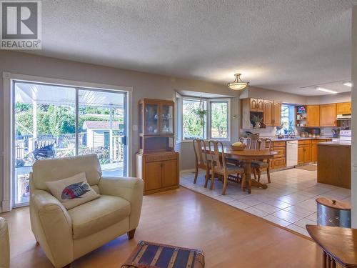 166 Heather Place, Penticton, BC - Indoor