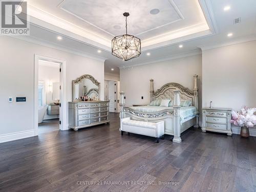 4 Grafton Crescent, Brampton (Toronto Gore Rural Estate), ON - Indoor Photo Showing Bedroom