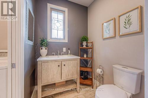 14 - 2141 Caroline Street, Burlington, ON - Indoor Photo Showing Bathroom