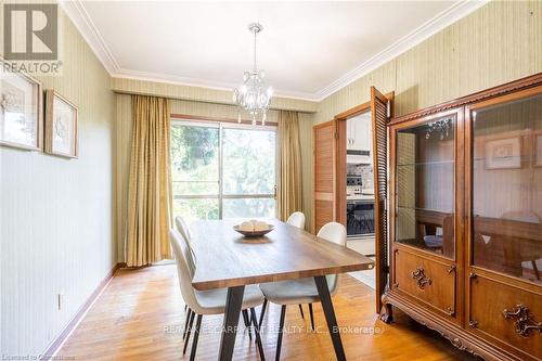 2077 Mountain Grove Avenue, Burlington, ON - Indoor Photo Showing Dining Room