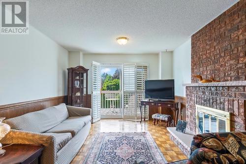 1983 Roy Ivor Crescent, Mississauga (Erin Mills), ON - Indoor Photo Showing Living Room With Fireplace