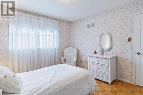 1983 Roy Ivor Crescent, Mississauga, ON - Indoor Photo Showing Bedroom