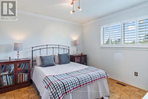 1983 Roy Ivor Crescent, Mississauga, ON - Indoor Photo Showing Bedroom