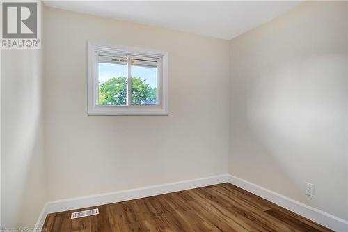 125 Third Avenue, Kitchener, ON - Indoor Photo Showing Other Room