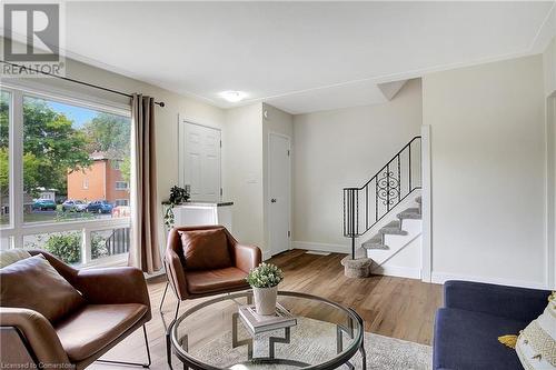 125 Third Avenue, Kitchener, ON - Indoor Photo Showing Living Room