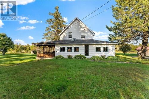 Screened porch. Office/bedroom. Bedroom. - 5258 Murphy Road, Calabogie, ON - Outdoor