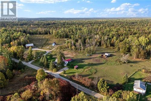 Private setting. - 5258 Murphy Road, Calabogie, ON - Outdoor With View