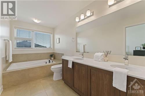 Ensuite - 4935 Abbott Street E, Ottawa, ON - Indoor Photo Showing Bathroom