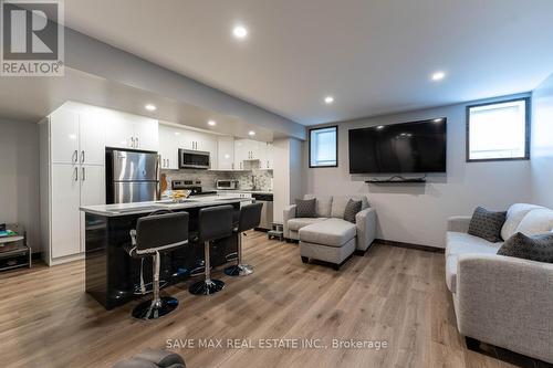 212 Waterbrook Lane, Kitchener, ON - Indoor Photo Showing Living Room