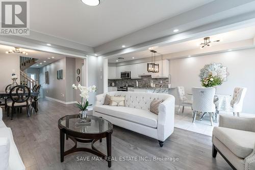 212 Waterbrook Lane, Kitchener, ON - Indoor Photo Showing Living Room