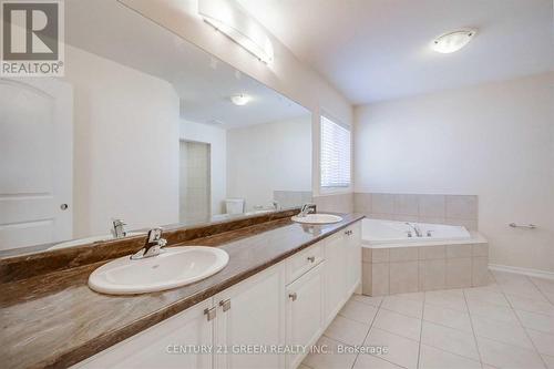 12 Beatty Avenue, Thorold, ON - Indoor Photo Showing Bathroom