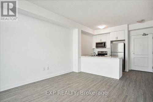 308 - 450 Dundas Street E, Hamilton (Waterdown), ON - Indoor Photo Showing Kitchen