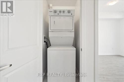 308 - 450 Dundas Street E, Hamilton (Waterdown), ON - Indoor Photo Showing Laundry Room