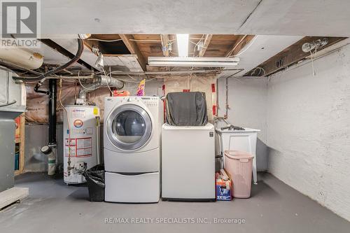 200 Paling Avenue, Hamilton, ON - Indoor Photo Showing Laundry Room