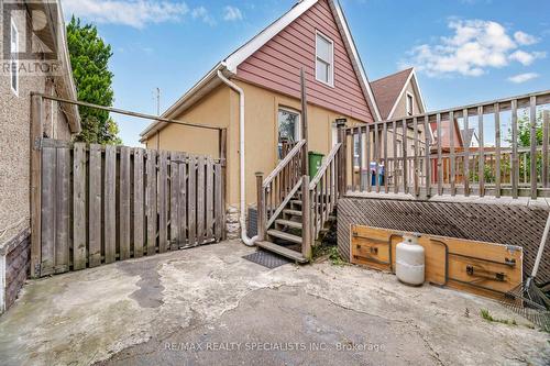 200 Paling Avenue, Hamilton, ON - Outdoor