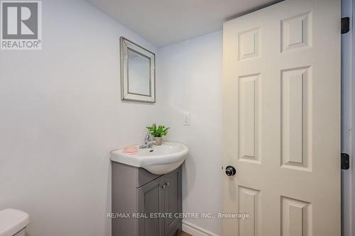 54 Eramosa Road, Guelph, ON - Indoor Photo Showing Bathroom