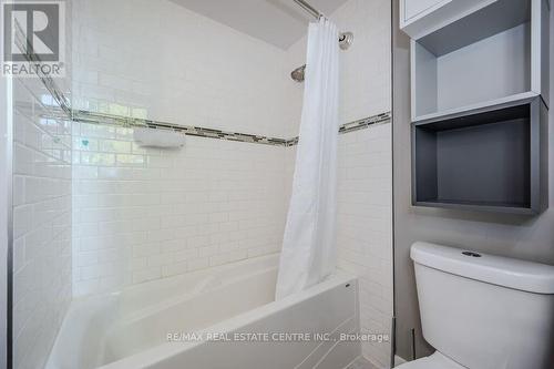 54 Eramosa Road, Guelph, ON - Indoor Photo Showing Bathroom