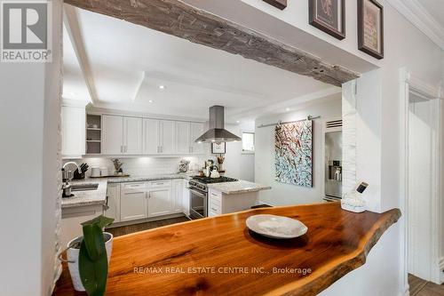 24 Ramore Street, Cambridge, ON - Indoor Photo Showing Kitchen With Upgraded Kitchen