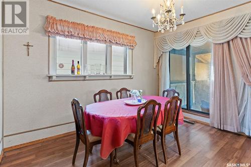 214 E Avenue S, Saskatoon, SK - Indoor Photo Showing Dining Room