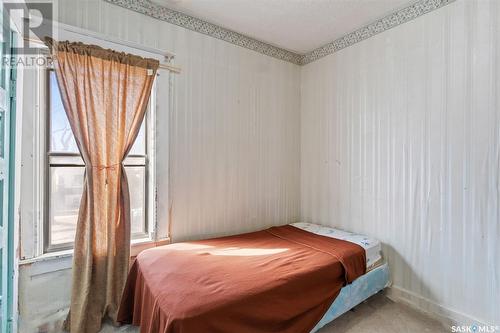 214 E Avenue S, Saskatoon, SK - Indoor Photo Showing Bedroom