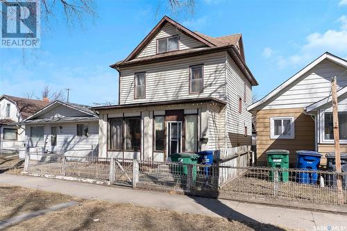 214 E Avenue S, Saskatoon, SK - Outdoor With Facade