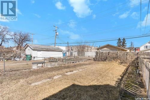 214 E Avenue S, Saskatoon, SK - Outdoor