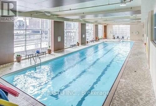 810 - 397 Front Street W, Toronto (Waterfront Communities), ON - Indoor Photo Showing Other Room With In Ground Pool