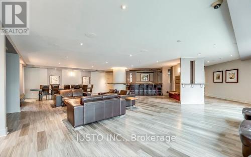 810 - 397 Front Street W, Toronto (Waterfront Communities), ON - Indoor