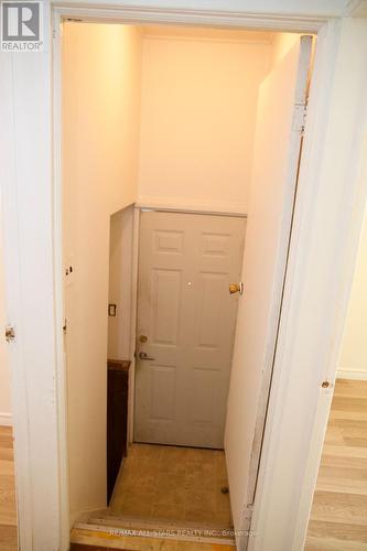 29 North Woodrow Boulevard, Toronto, ON - Indoor Photo Showing Other Room