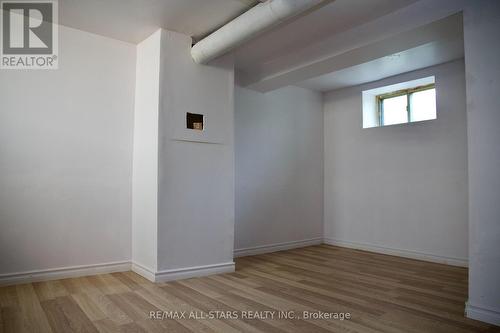 29 North Woodrow Boulevard, Toronto (Clairlea-Birchmount), ON - Indoor Photo Showing Other Room