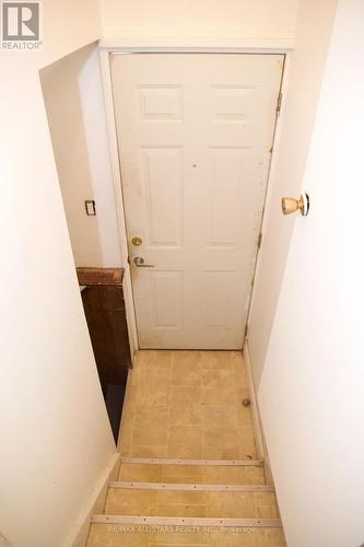 29 North Woodrow Boulevard, Toronto (Clairlea-Birchmount), ON - Indoor Photo Showing Other Room