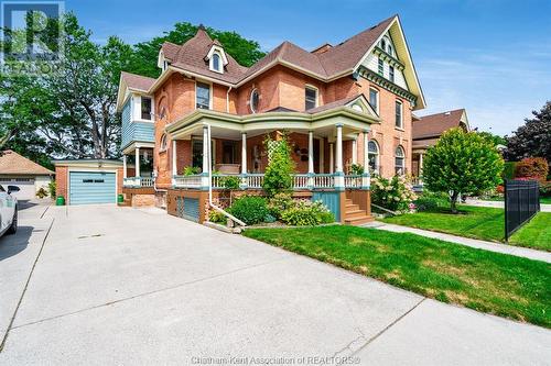 423 King Street West, Chatham, ON - Outdoor With Deck Patio Veranda With Facade