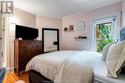 423 King Street West, Chatham, ON - Indoor Photo Showing Bedroom