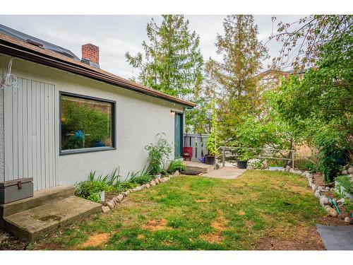 643 11Th Avenue, Castlegar, BC - Outdoor