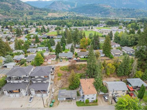 643 11Th Avenue, North Castlegar, BC - Outdoor With View