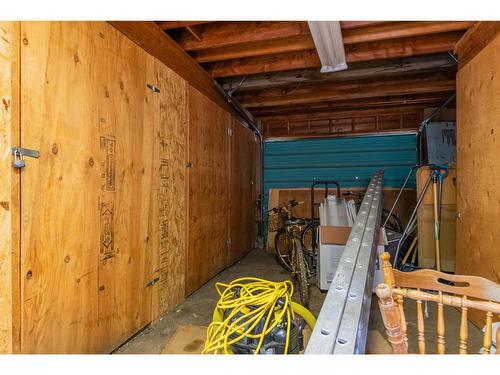 643 11Th Avenue, North Castlegar, BC - Indoor Photo Showing Other Room