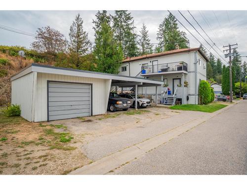 643 11Th Avenue, Castlegar, BC - Outdoor With View