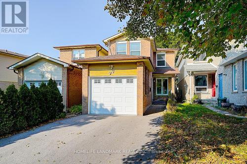 77 Greenbelt Crescent, Richmond Hill, ON - Outdoor With Facade